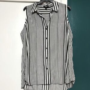 Express size M sleeveless black and white stripe